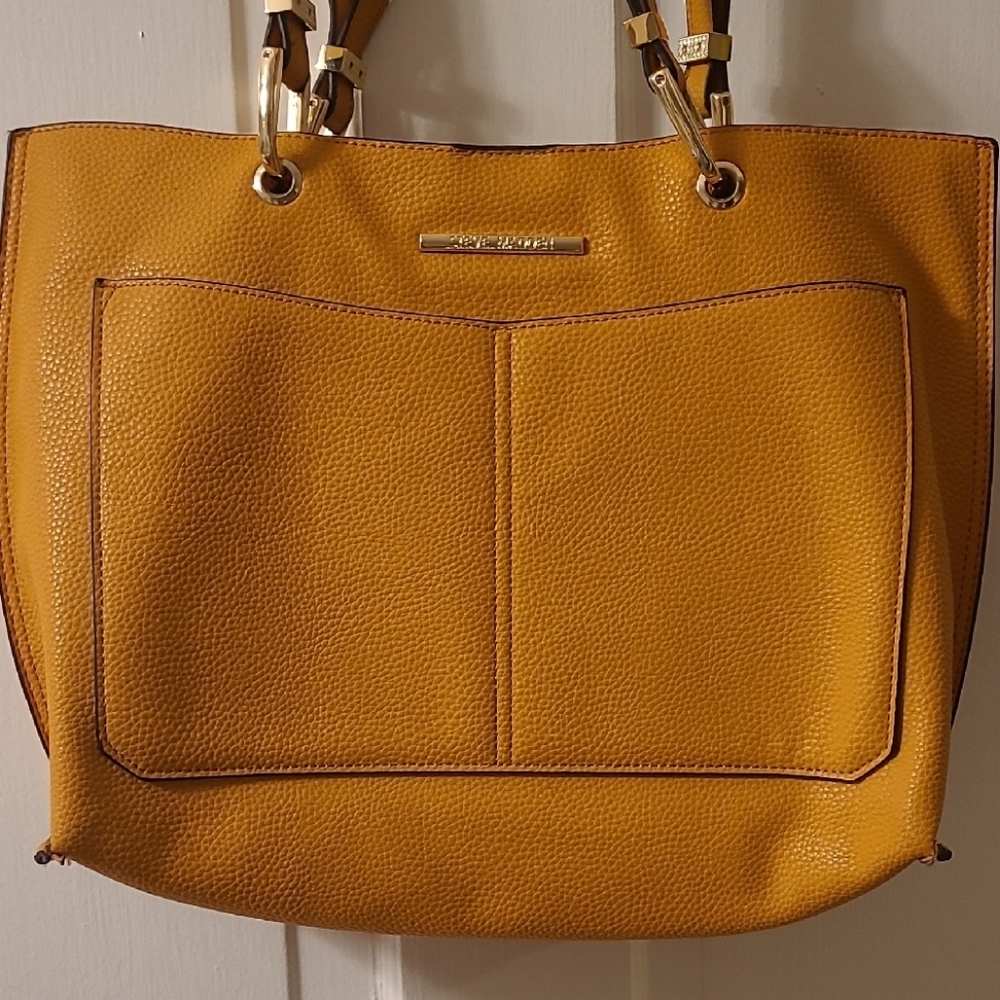 Steve Madden Chic Yellow Leather Tote Bag Wristlet Set with Minimalist Design